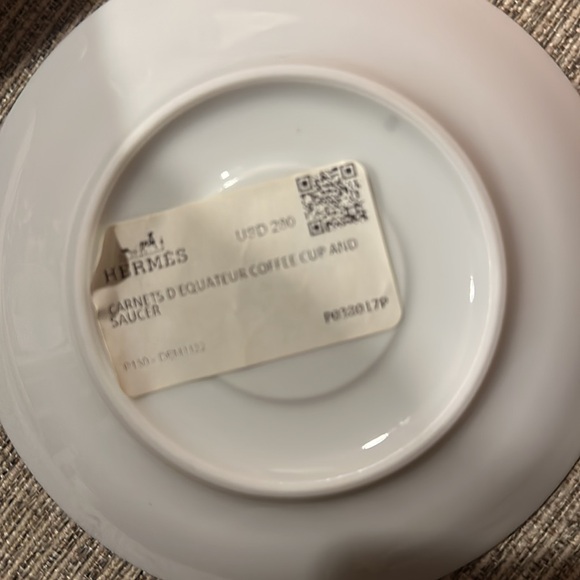 BNWT Hermes Porcelain Tea Cup and Saucer Set - Floral Design - Picture 11 of 14
